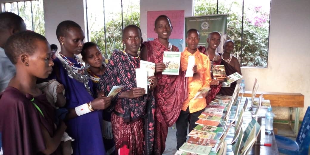 participants with books